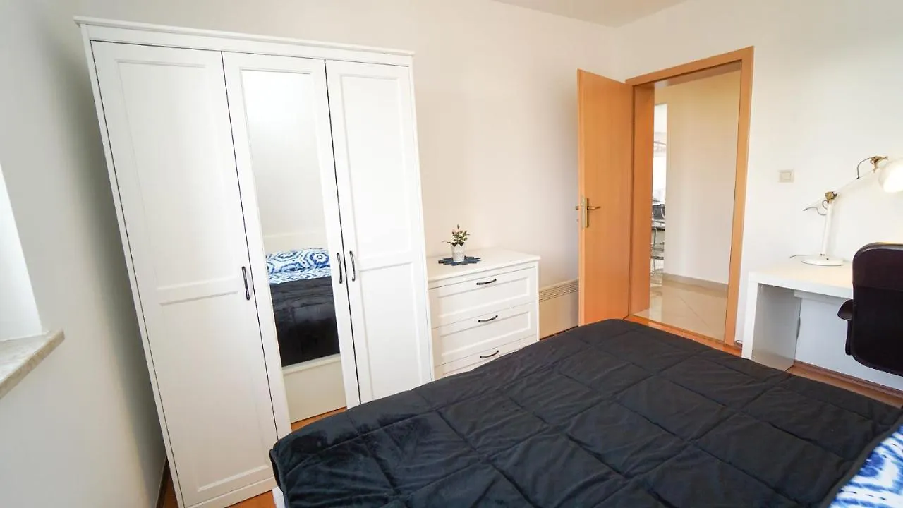 Apartment Sandy Beach Zambrattia Zambratija