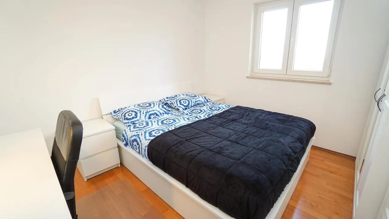 Apartment Sandy Beach Zambrattia Zambratija